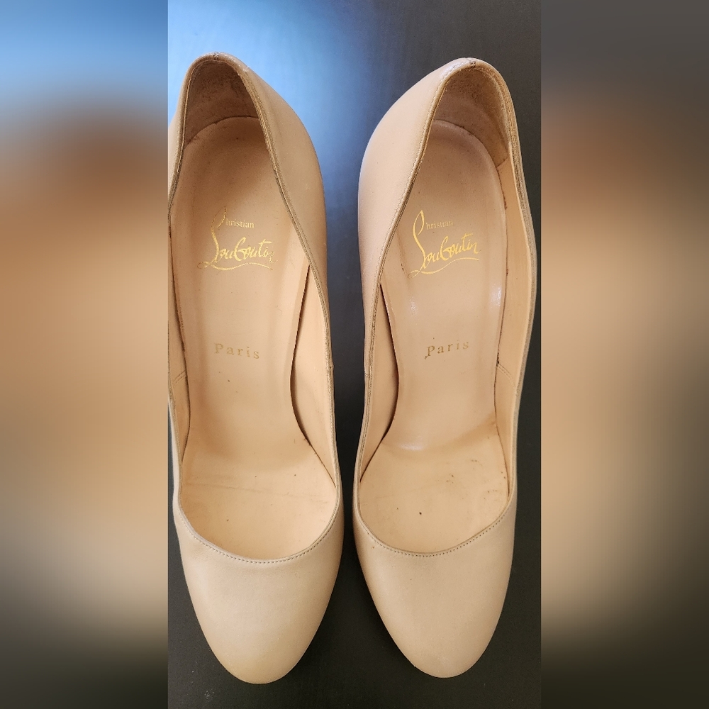 Christian Louboutin Beige Heels
